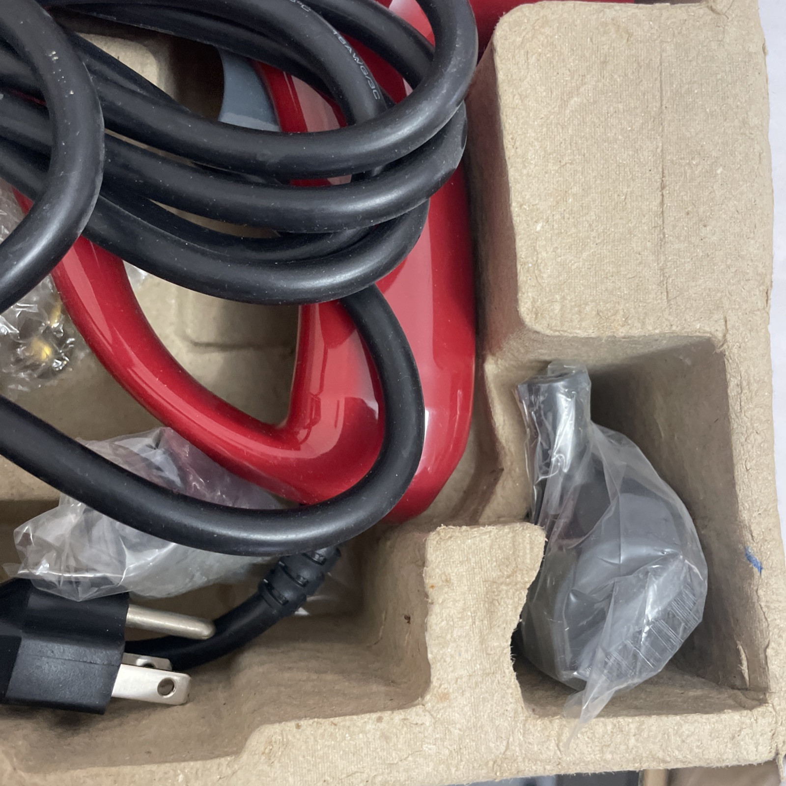 Dirt Devil Platinum Force Red Steamer HDG600 New Open Box