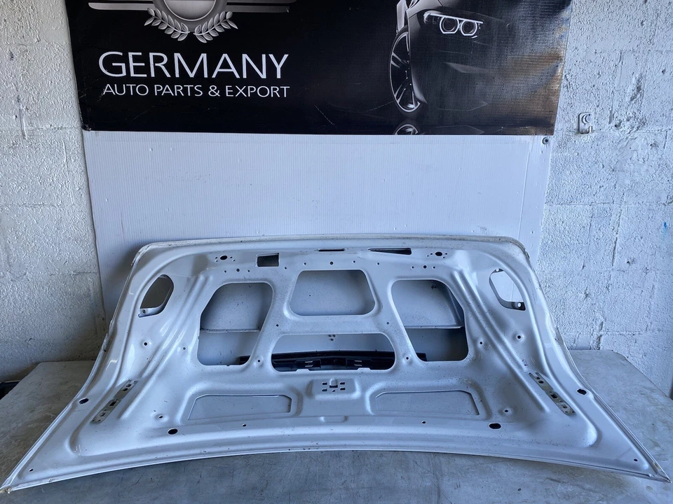 06 07 08 09 10 11 MERCEDES CLS500 CLS550 REAR GRAY TRUNK LID 2197500875        - Image 3 of 3