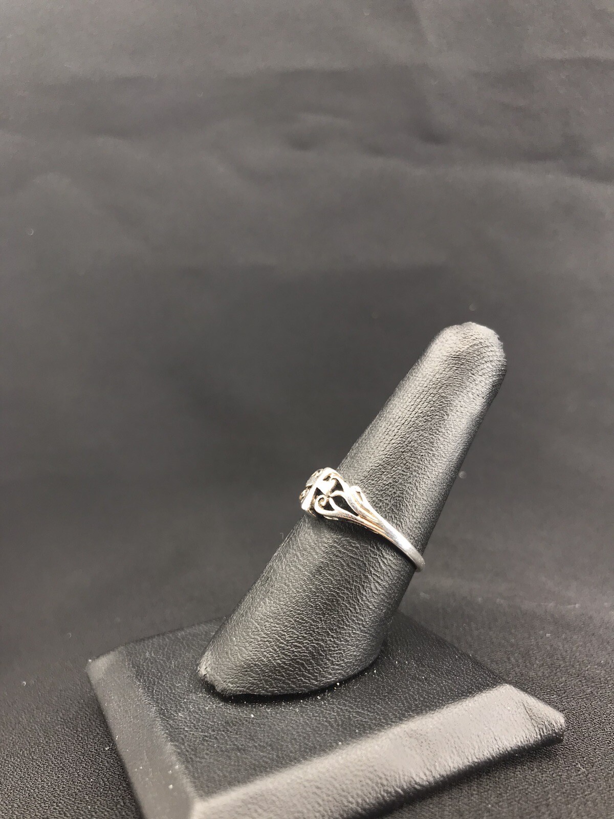 Sterling Silver Scrollwork Cross Ring Size 8 - 1.… - image 2