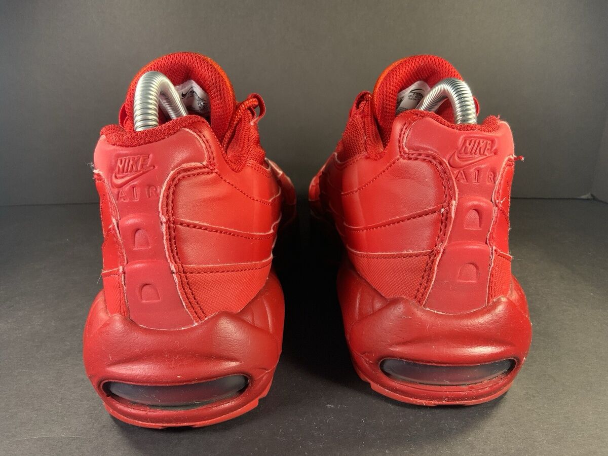 Nike Air Max 95 Triple Red Varsity Mens Size 8 Rare Sneakers Nike Air Max 95 Triple Red Varsity Mens Size 8 Rare Sneakers