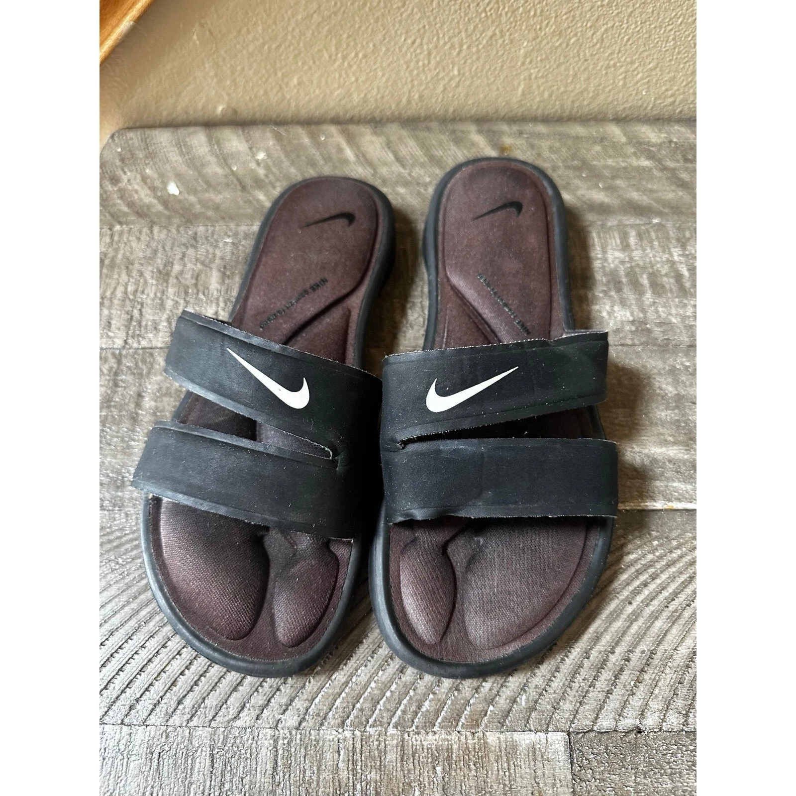 Slides da donna nere Nike taglia 8 comode plantare doppio cinturino