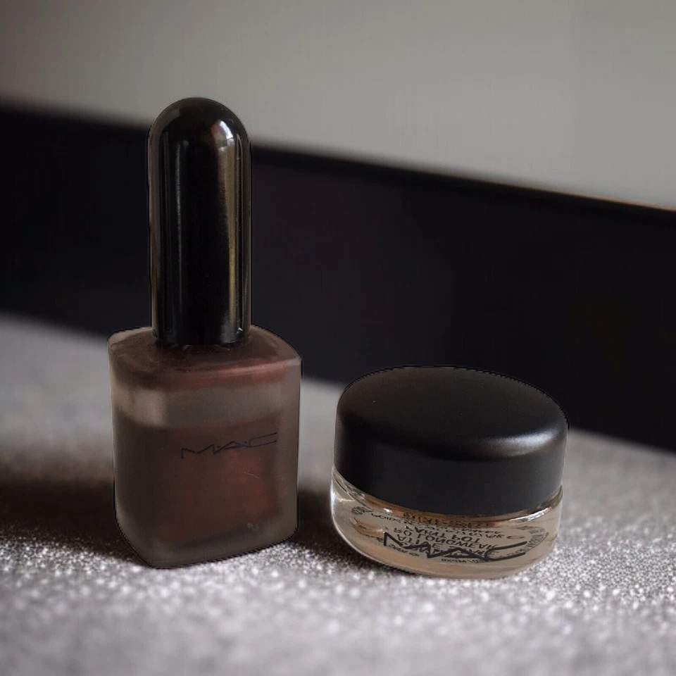 Esmalte de uñas MAC color: Diosa + MAC Pro maceta de pintura de larga duración estado contemplativo Foto 3 de 4