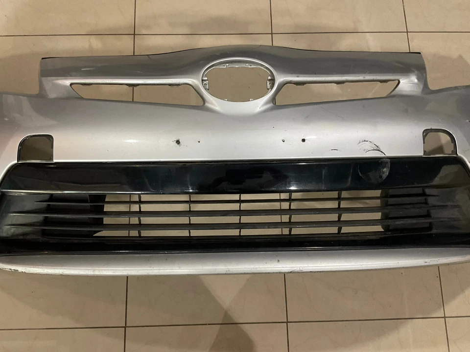 Cubierta de parachoques delantero gris Toyota Prius 2012-2015/enchufable 52119+47510 OEM Foto 3 de 4