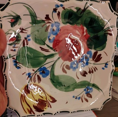 VTG 1960 Italian Majolica hand-painted ''Nove Rose'' floral motif scalloped edge 