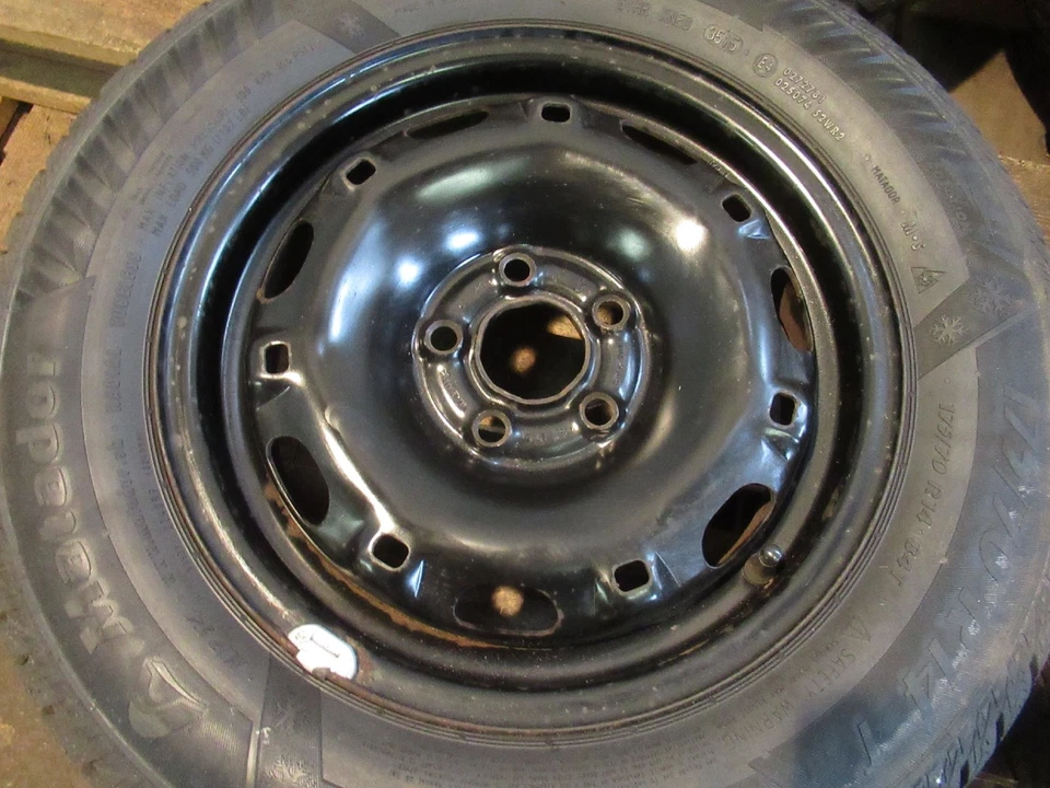 !7mm! Winterräder VW Polo 6R Skoda Roomster Praktik 5J - 175/70 R14 5Jx14 ET35 - Bild 2 von 4