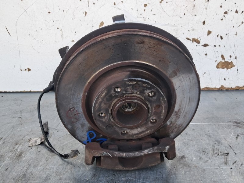 1647857480 moyeu avant gauche PEUGEOT PARTNER III B9 YH01 2018 K8219-335357