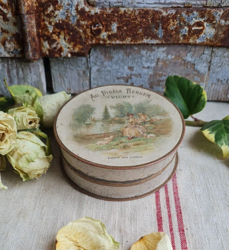 ANCIENNE BOITE BONBONS PASTILLES AU FIDELE BERGER VICHY - Photo 3/4