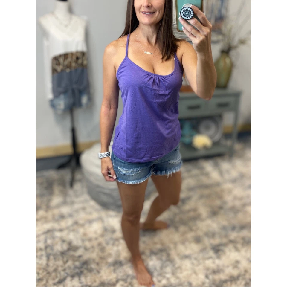 Sexy Camiseta sin Mangas Cuello Redondo Bajo Malla Espalda Corredora Tejido Fruncido Púrpura Foto 2 de 4