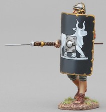 THOMAS GUNN ROMAN EMPIRE ROM043C 9TH LEGIONNAIRE ADVANCING PILUM LOWERED MIB