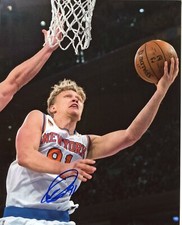 Mindaugas Kuzminskas Autographed 8x10 New York Knicks  Free Shipping   #S2402