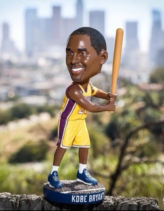 Kobe Bryant Bobblehead Figure MLB フィギュア Kobe Bryant Bobblehead Baseball Edition Figurine | eBay