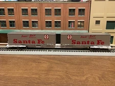 Walthers HO 932-41066 ATSF Santa Fe Flexi-Van Mark IV Flatcar #291001 & Trailers