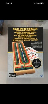 Dies ist ein Cardinal Industries Massivholz Cribbage Brettspiel Set.