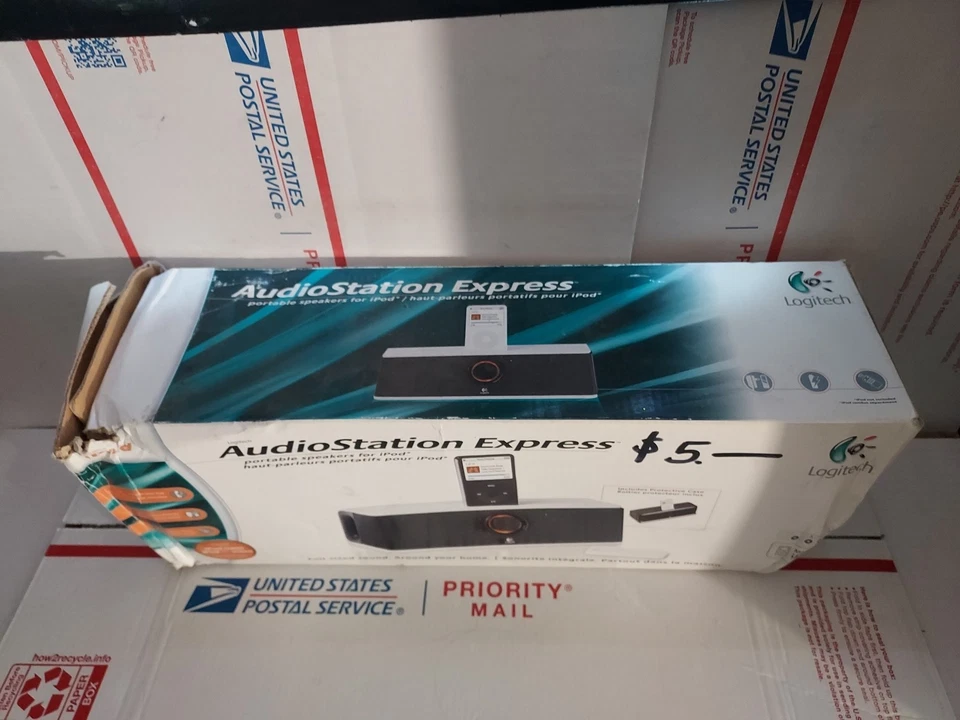 Logitech Audiostation Express Multimedia Speaker iPod No Cords No Remote - #421 - Image 2 of 4