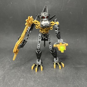 LEGO Bionicle Piraka Reidak 8900 Vezok 8902 w Light-Up Eyes Zamor Ball Lot of 2