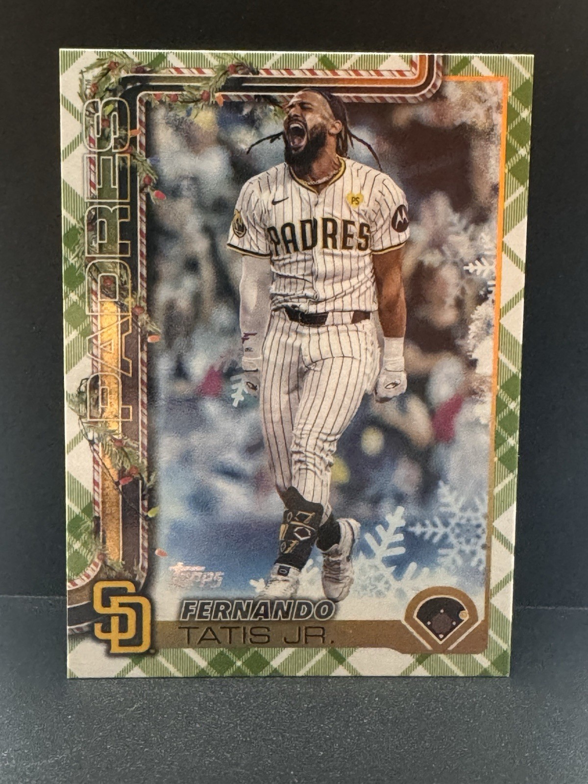2025 Topps Holiday #H170 Fernando Tatis Jr. Green Holiday Plaid
