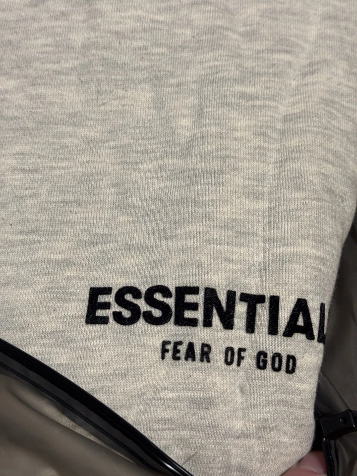 100+Fear Of God Essentials Hoodies - AUTHENTIC - All Colors and Sizes（XS-XL) - Image 4 of 4