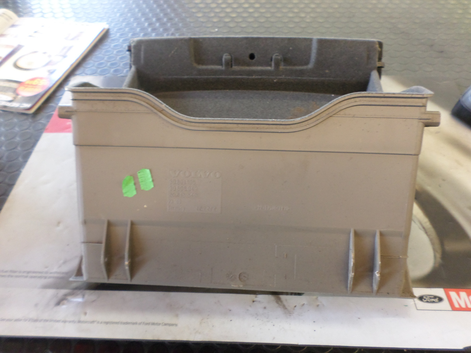 20002004 VOLVO S40 GLOVE BOX 30801106 eBay
