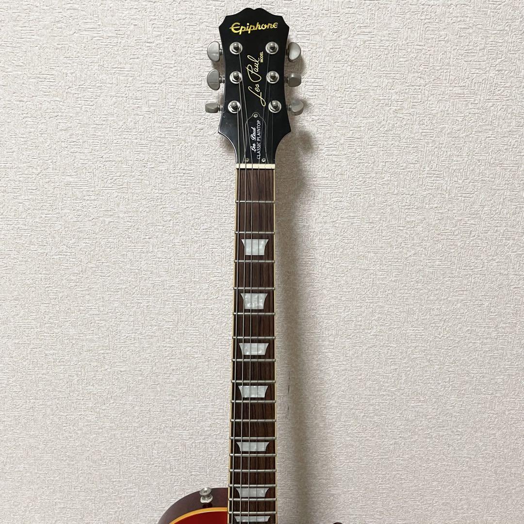 Epiphone Les Paul Classic Plaintop Electric Guitar Cherry Epiphone Les Paul Classic Plaintop Electric Guitar Cherry