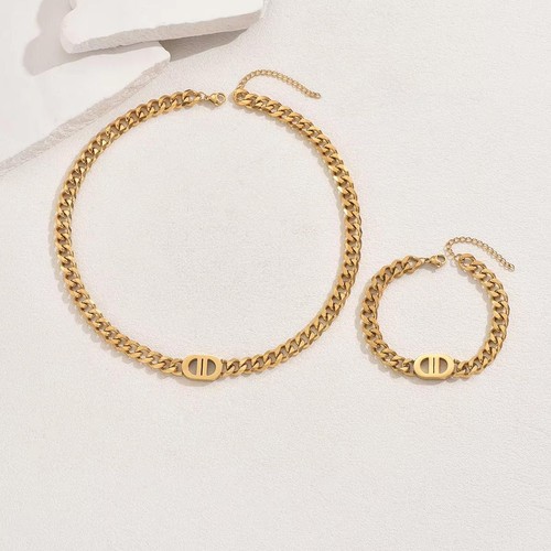 Gold Cuban Chain Jewelry Set – Necklace & Bracelet – Trendy Hiphop Style – 2 Pcs - Picture 4 of 24
