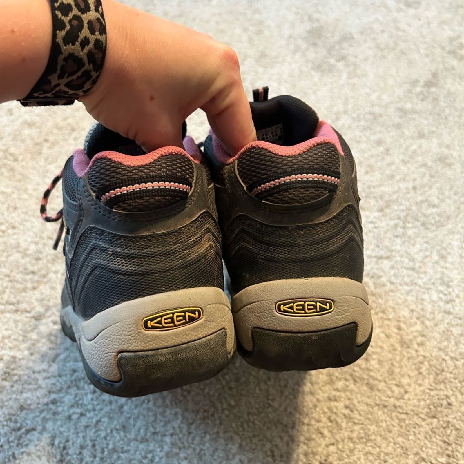 Scarpe stringate impermeabili Keen grigie e rosa trail escursionismo taglia 8