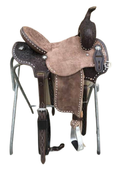 Western Barrel Leather Saddle ,Beautifully Hand Carved With Free Tack Set.