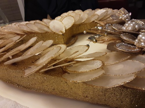 GORGEOUS Capiz Shells Heart Shaped (Not Just for Valentine's Day) Wreath - 第 14/14 張圖片