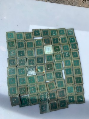 Mixed Lot Intel Pentium III/4/Xeon CPUs   Old, Untested, Some Rusted/Missing Pin
