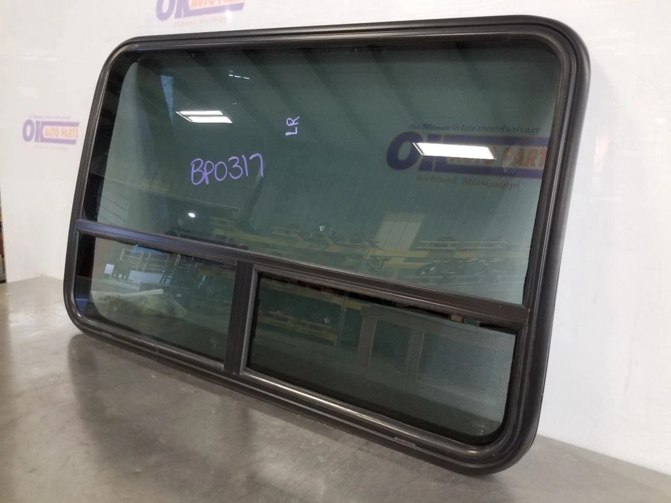 02 2002 GMC SAVANA VAN 1500 REAR QUARTER GLASS LEFT DRIVER - Image 4 of 4