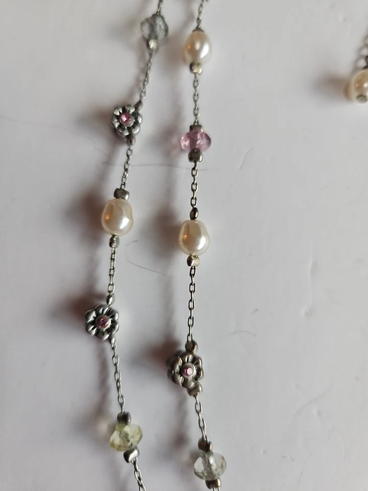 Este es un collar Madeline de doble cadena Premier Designs con perlas y... Foto 3 de 3