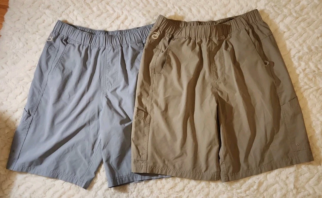 186-Lot of 2 Men's Size MEDIUM Magellan Outdoors Fish Gear Shorts