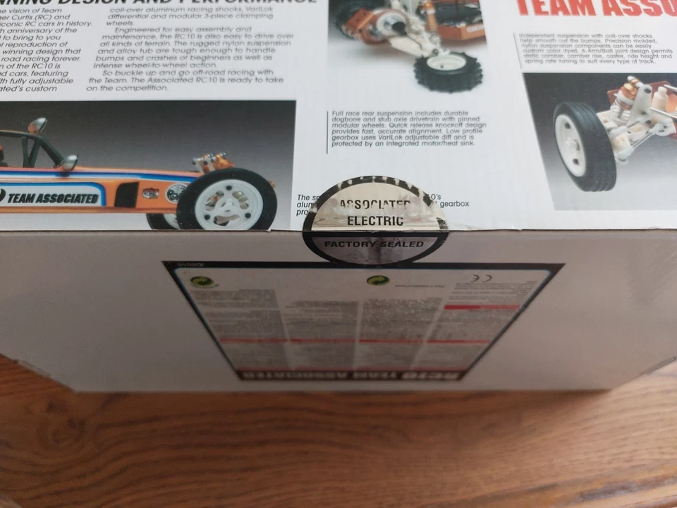 VINTAGE 6001 (SEALED KIT) VINTAGE ASSOCIATED VINTAGE RC CAR - Image 2 of 4