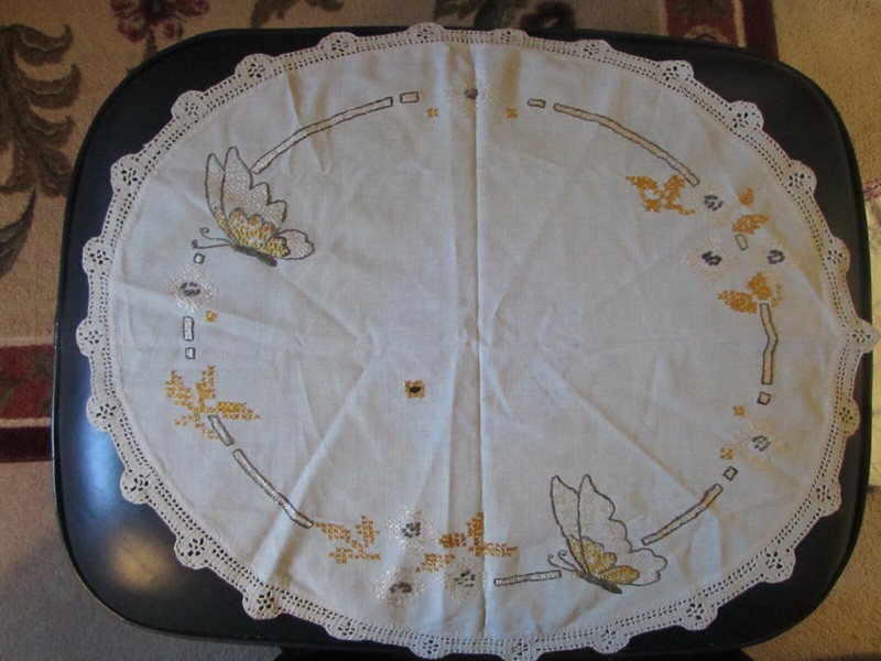 Vintage Oval Doily Embroidered Butterflies and Flowers Crochet Edge 24 1/2 x 21"