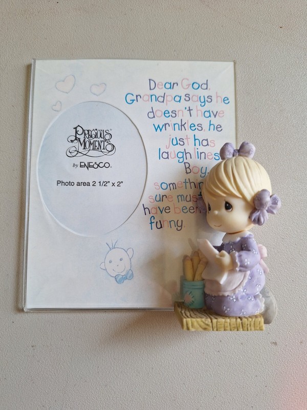 Enesco 2000 Precious Moments Mini Picture Frame Girl Letter to God