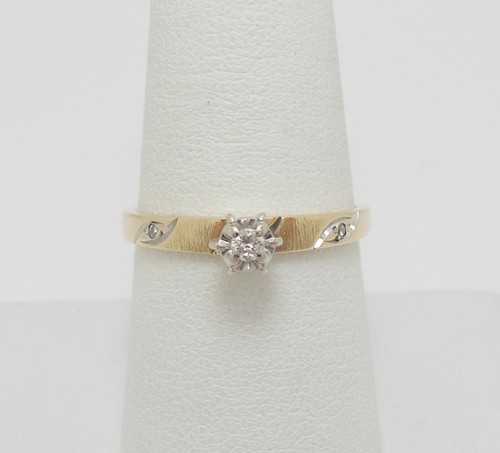 Vintage .07CT Natural Diamond Solitaire Engagement Wedding Ring 14K Yellow Gold