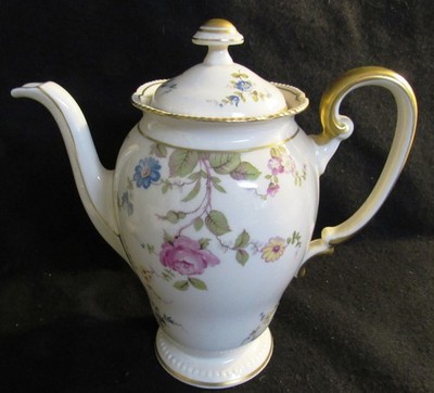 CASTLETON SUNNYVALE COFFEE POT