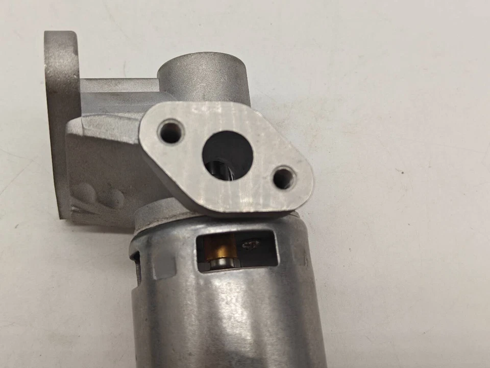 Válvula de recirculación de gases de escape (EGR) Dorman 911-125 para Dodge Nitro 2011 Foto 4 de 4