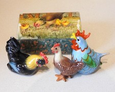Australian Pottery Hand Made & Painted LIDDED BOX + 3 Glass Mini Chooks