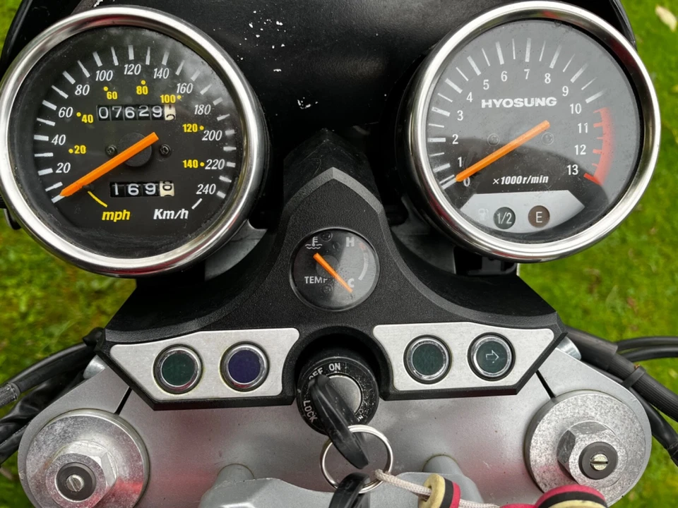 Hyosung GT 650 / 57 kw / 7630 km V2 Motor - Bild 3 von 4