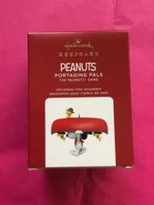 Hallmark Keepsake Ornament 2020 Peanuts Gang Portaging Pals canoe snoopy new