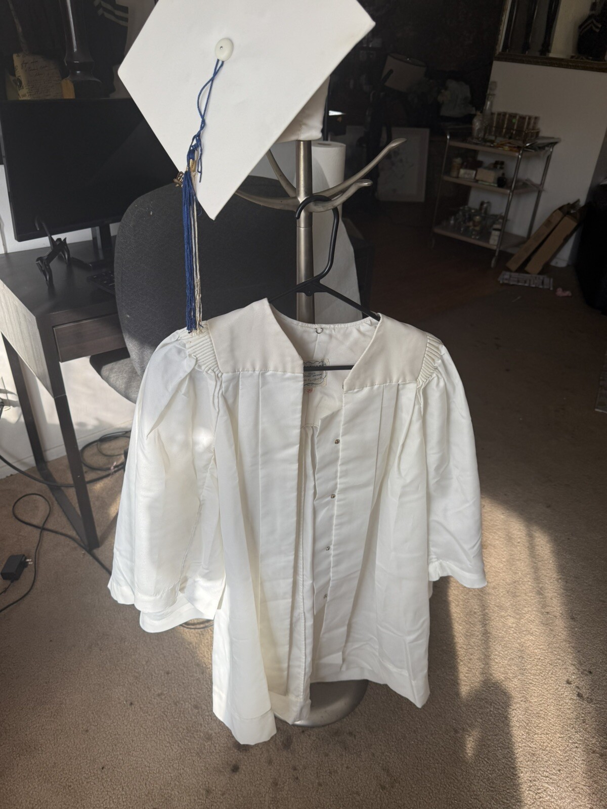Picture 1 of 16