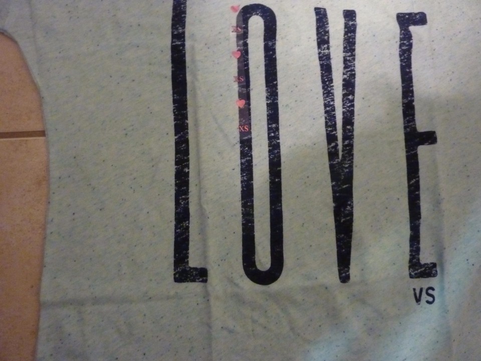 T-shirt Scoopneck Victorias Secret Rose « Rose Loves Nyc » Neuf Avec