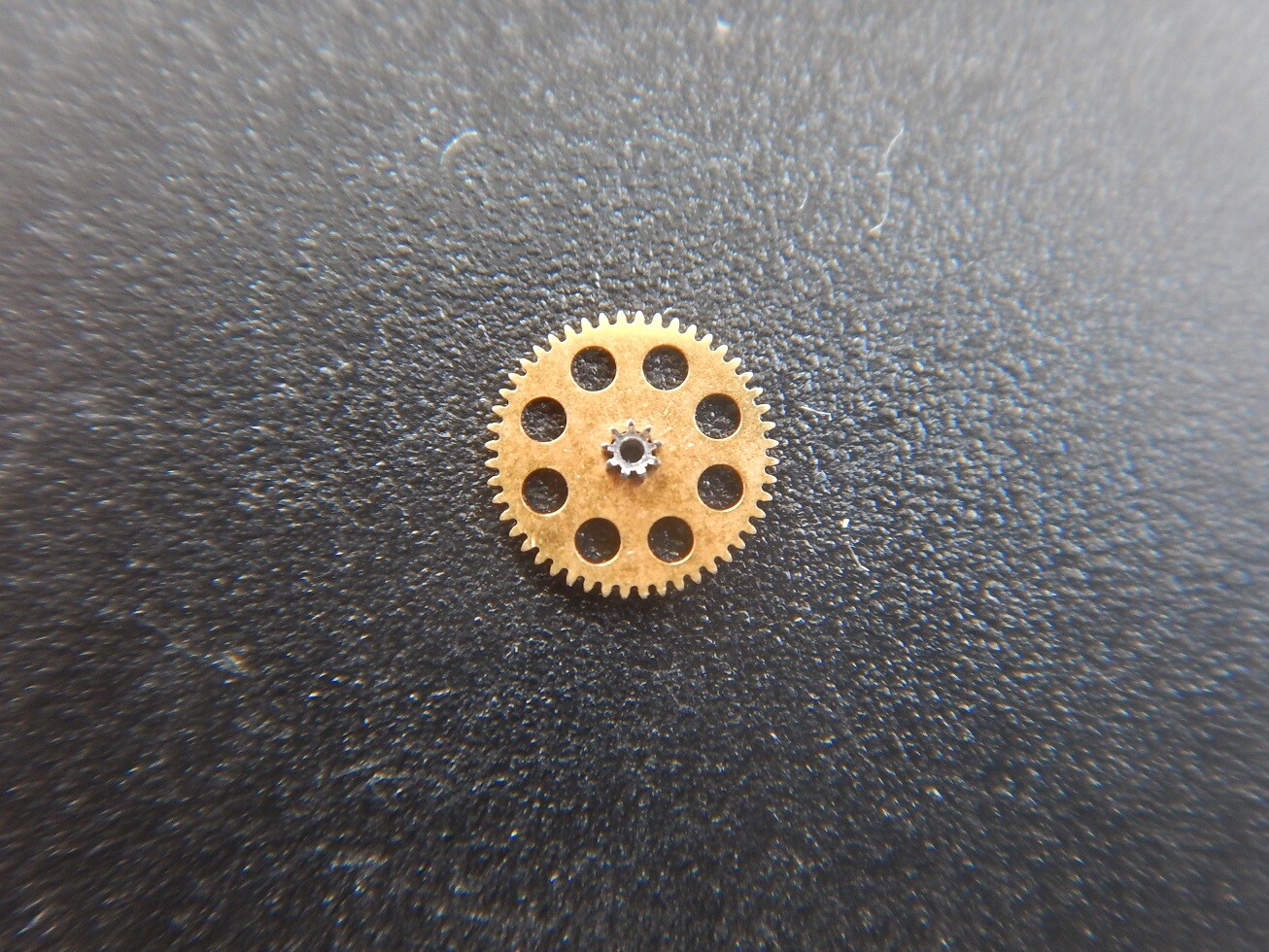 Roue de réduction ETA 2520 pour montre vintage - Pièce d'horlogerie d'origine NOS 1481