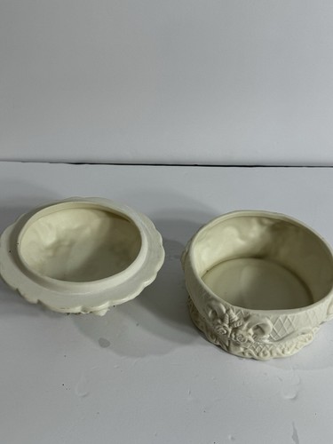 Capodemonte Stil 5" D weiß Keramik Schmuck Bonbonglas Rosen Gitter geprägt - Bild 3 von 3