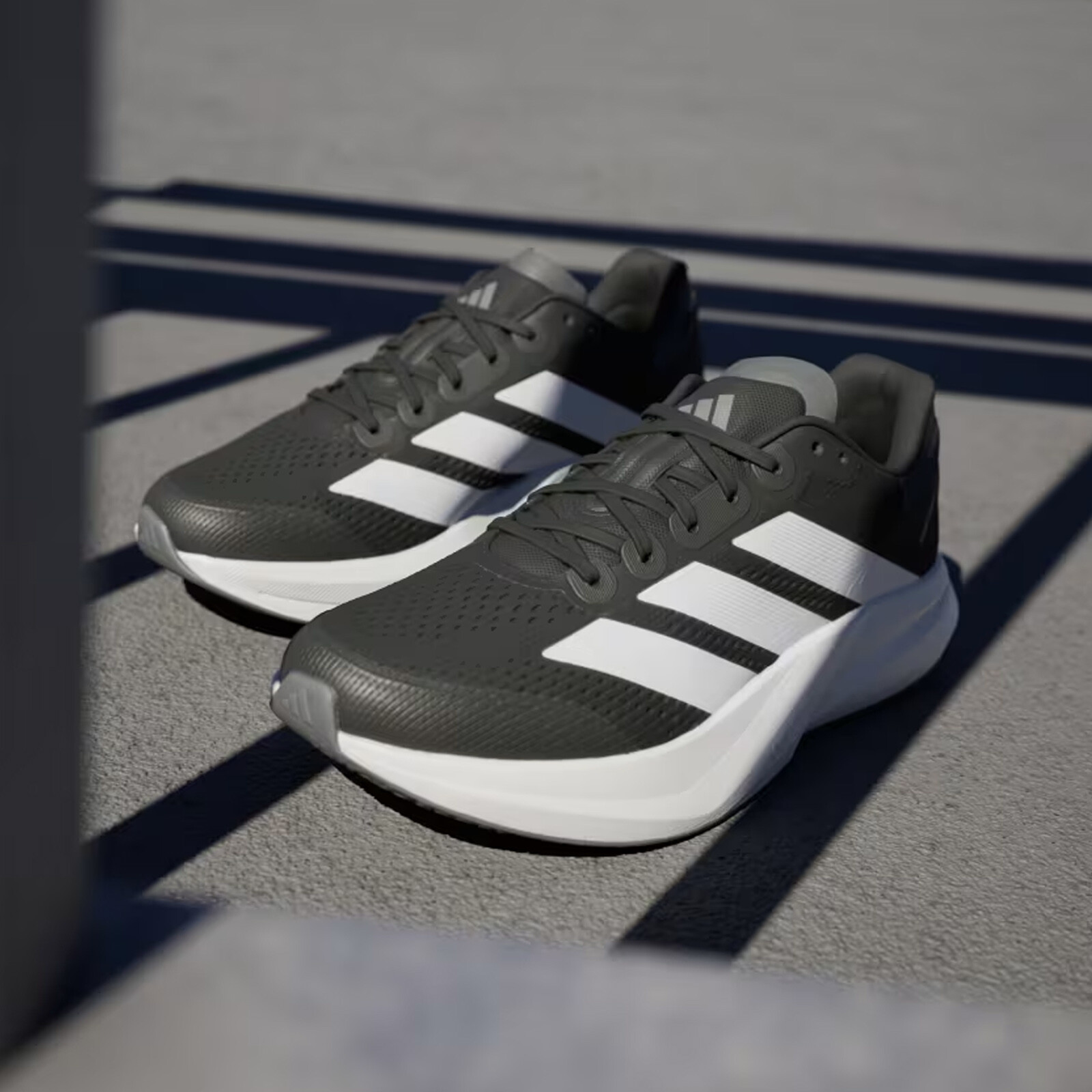 adidas Duramo Speed 2 M Черно-белые мужские кроссовки для шоссейного бега IH8201