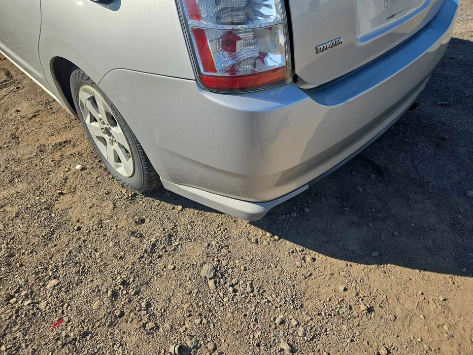 Used Rear Bumper Assembly Rear fits: 2009 Toyota Prius US market Rear Grade B Foto 2 de 4