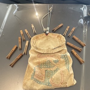Champion Stay Open Checked Fabric Clothespeg Bag with Vintage Wooden Clothespins