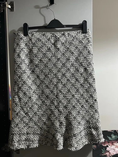 M&S Tweed Skirt Below Knee Midi Grey Acrylic Skirt Work Office Classic Wool 14 - Picture 11 of 12