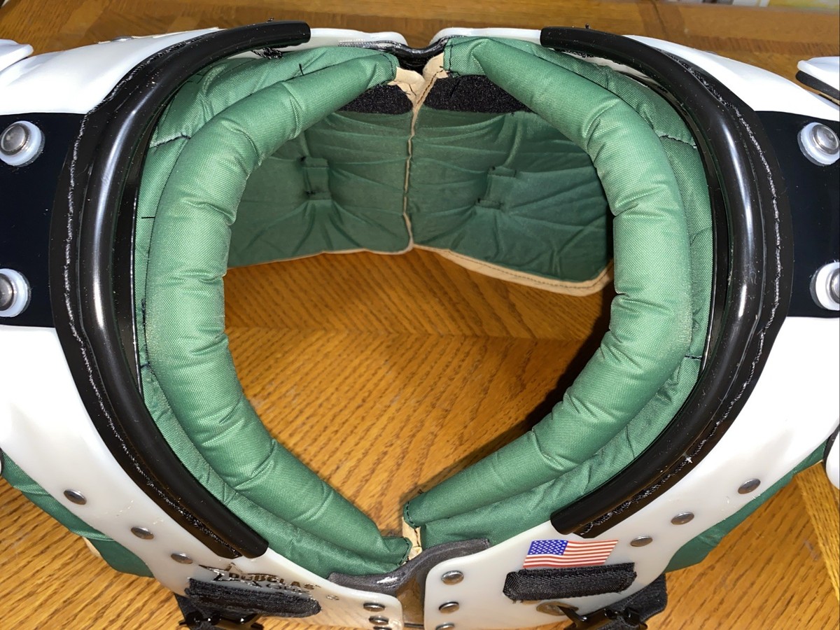 Douglas Custom Pro CP QBK S 17”-18”Football Shoulder Pads | eBay