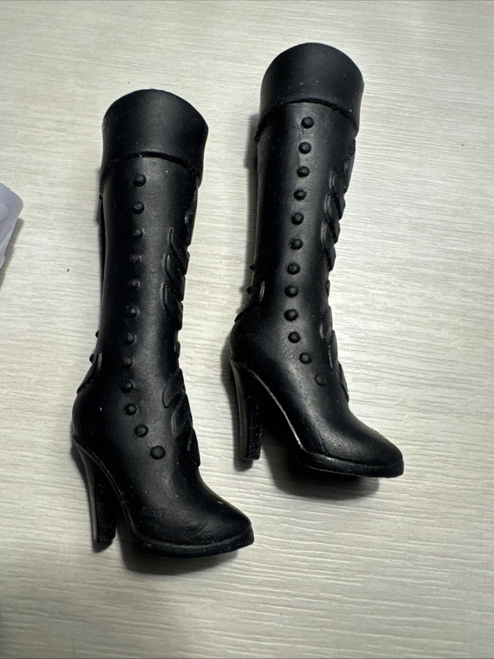 Disney Frozen Anna And Elsa Alto Negro Y Hielo Brillo Bota Barbie Talla Muñeca Foto 3 de 4